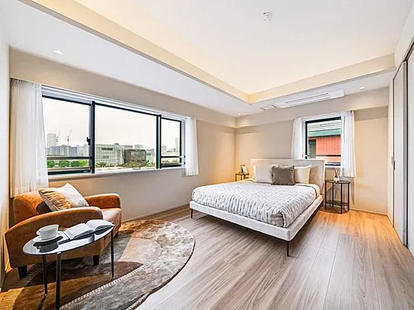 Tokyo Omotesando Station 5 Min Walk! Top Floor Duplex 2LDK, Fully Renovated Luxury Residence in 2026! (7)